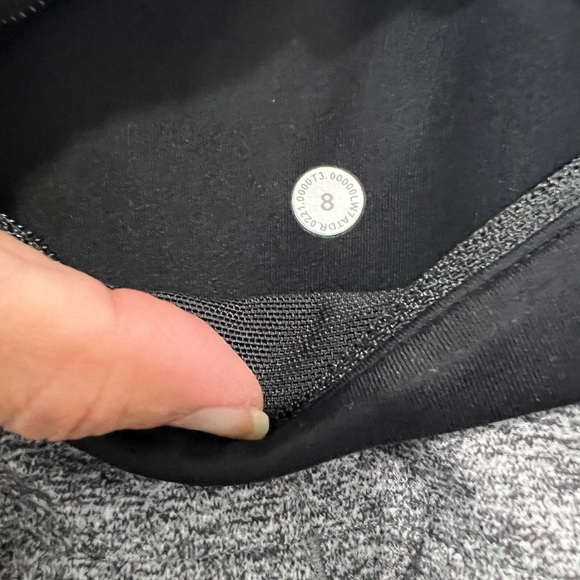 Lululemon Speed Up Short Size 8 ~2.5" Heather Lux Multi Black / Grey - Picture 3 of 3